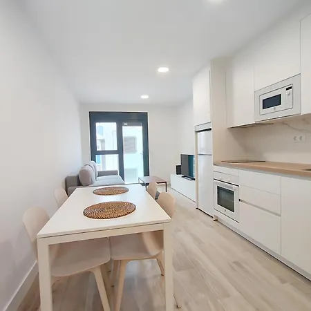 A83c Luxury By Wave Apartment