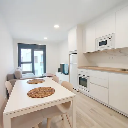 A83c Luxury By Wave Apartment *